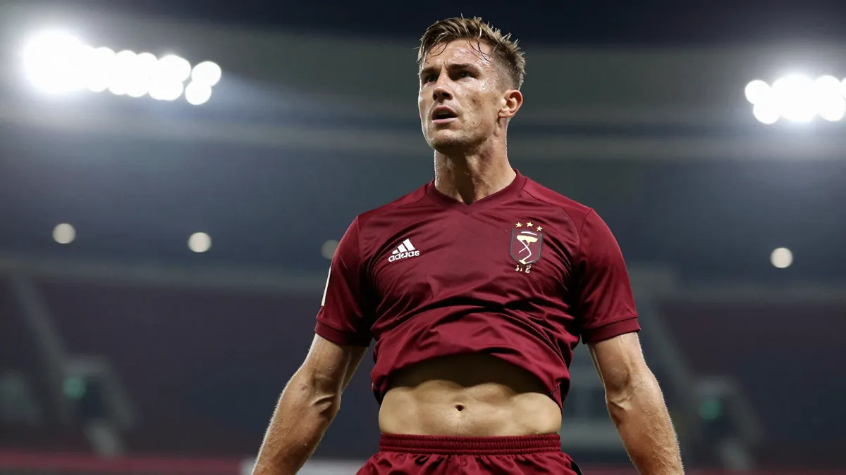 Ross County striker Ronan Hale has joined Gillingham on a two-and-a-half-year deal after scoring 18 goals in his debut...